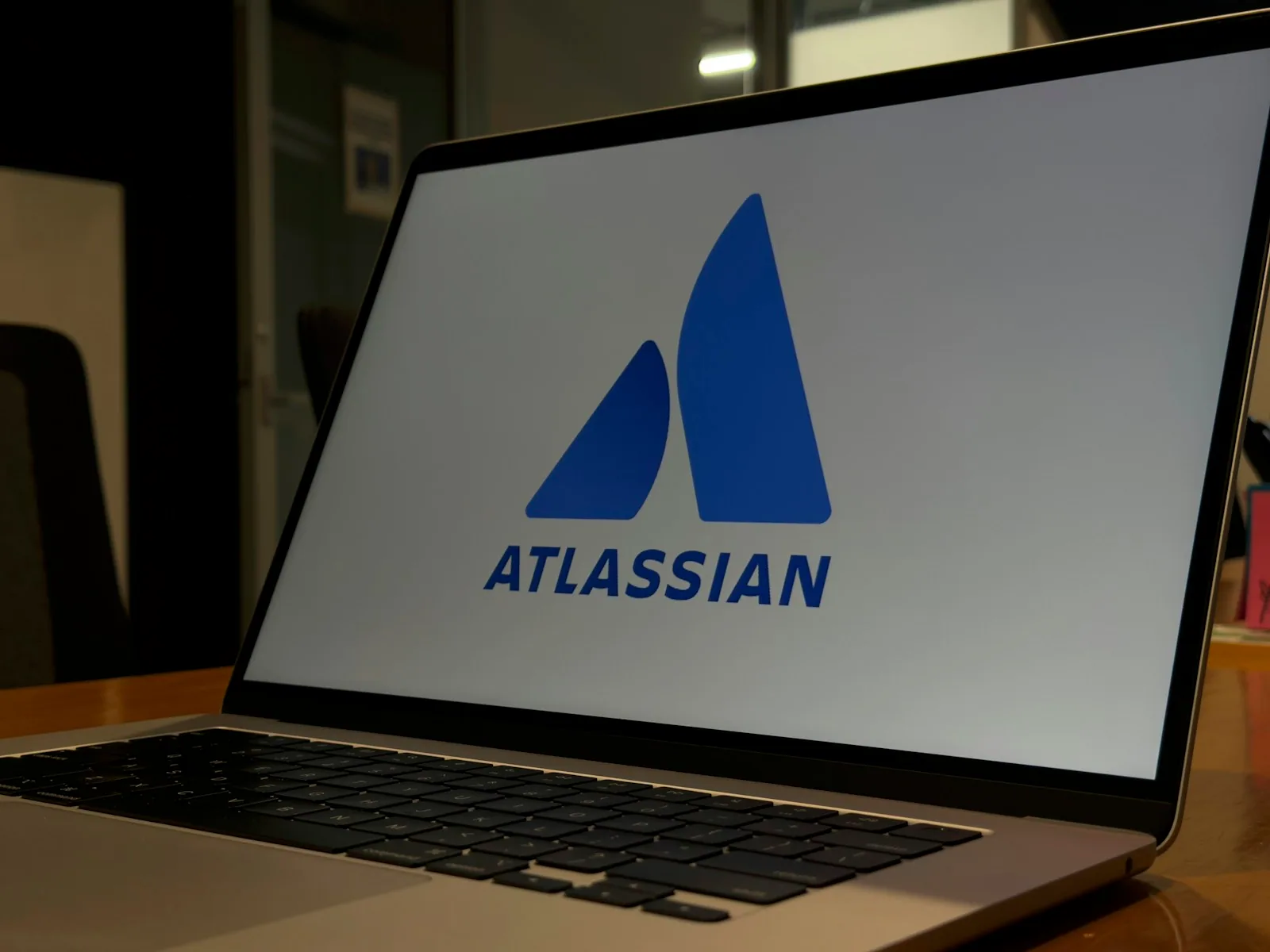 Atlassian em 2026: Demissões, IA e a Aposta nos Agentes