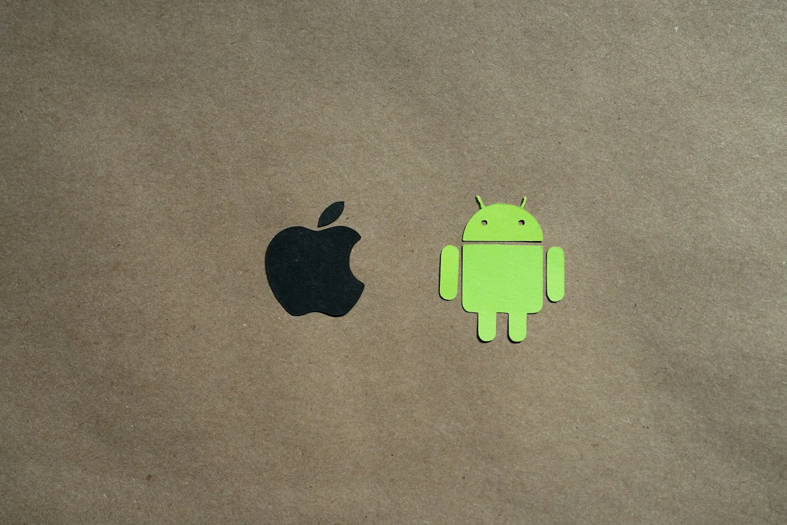 Moodle Mobile App vs App Moodle Personalizado: Comparativo 2026