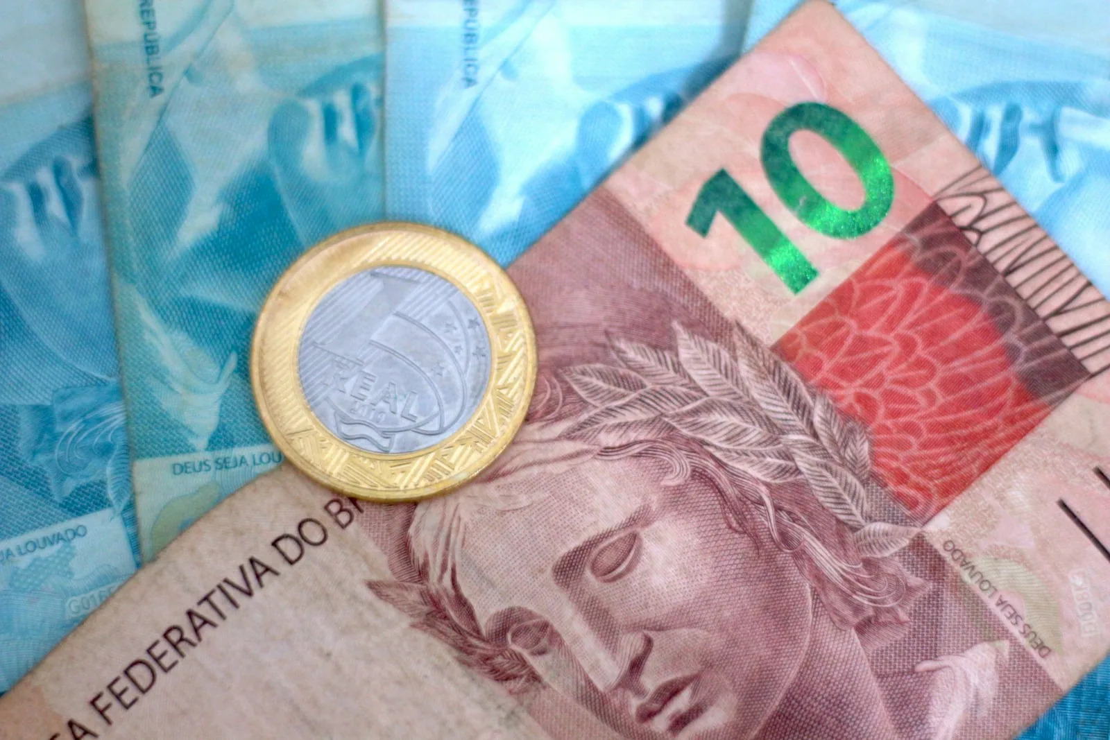 Gráfico de rentabilidade do Tesouro Direto com as taxas em alta em 2026